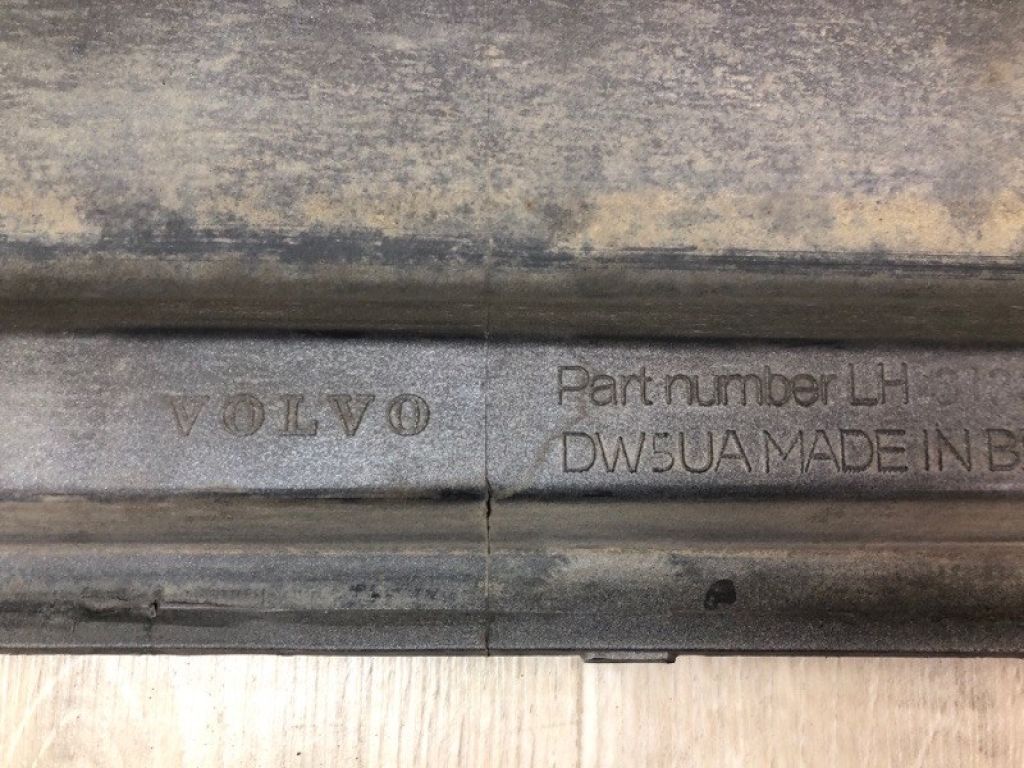 39811908 | Накладка порогу зовнішня лів. VOLVO S60 10-13 - Фото 8