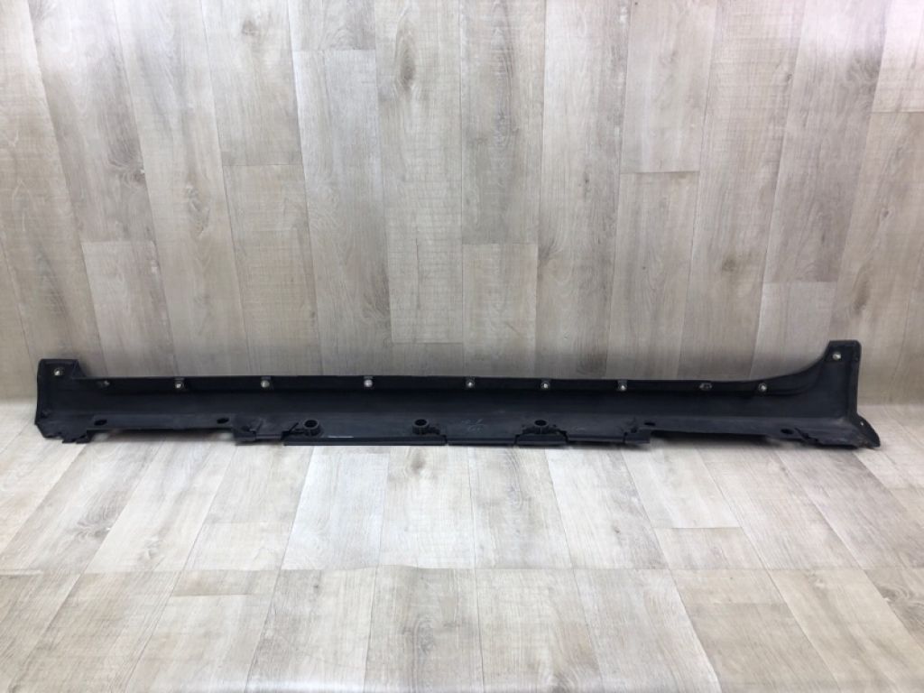 7585076010C0 | Накладка порогу зовнішня прав. LEXUS CT200 11-17 - Фото 2