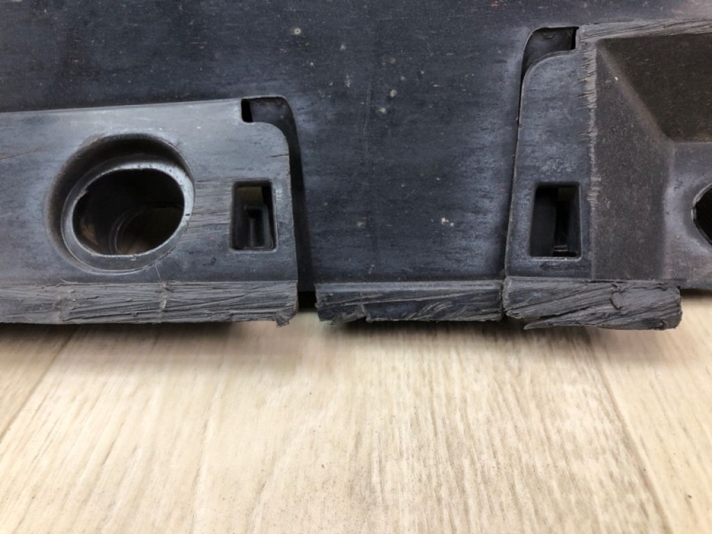 7585076010C0 | Накладка порогу зовнішня прав. LEXUS CT200 11-17 - Фото 15