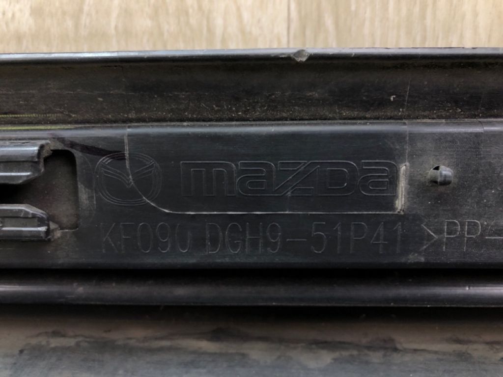 DGH951P40A | Накладка порогу зовнішня прав. MAZDA CX-30 19- - Фото 8