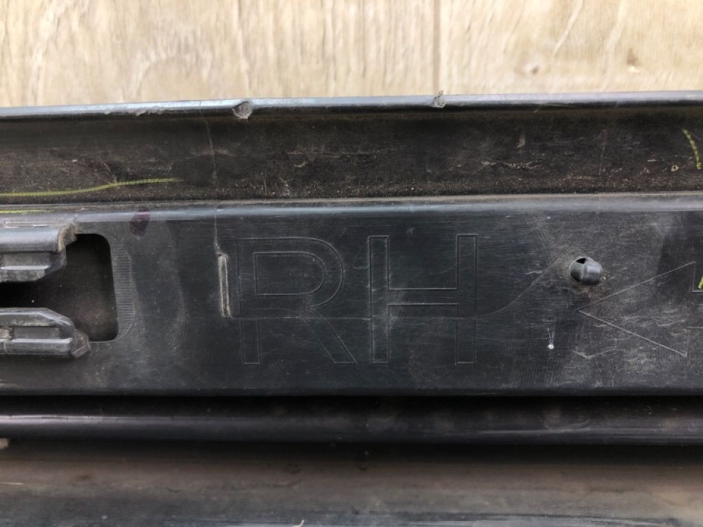 DGH951P40A | Накладка порогу зовнішня прав. MAZDA CX-30 19- - Фото 9