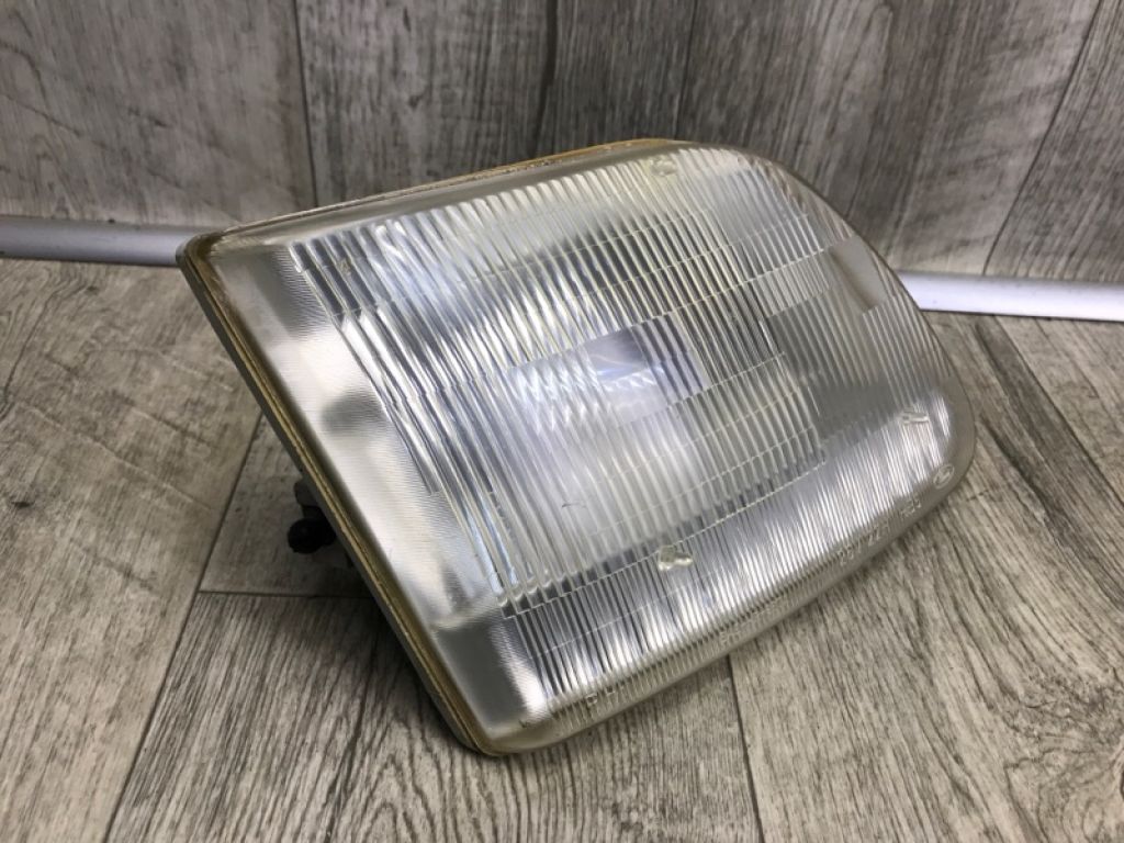 F75Z-13008-AC | Фара прав. FORD EXPEDITION 97-02 - Фото 2