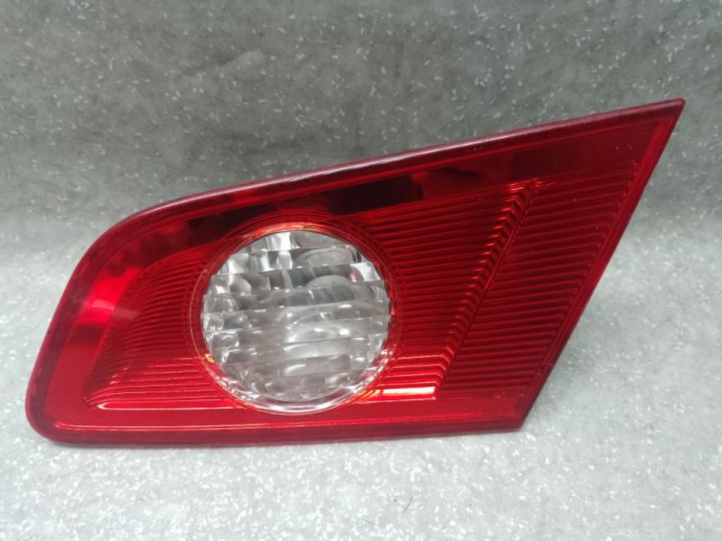 26540AC500 | Ліхтар внутрішній прав. INFINITI G35 03-07