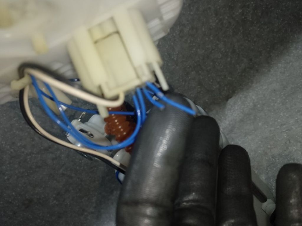 16117319502 | паливний насос BMW X3 (F25) 11-17 - Фото 5