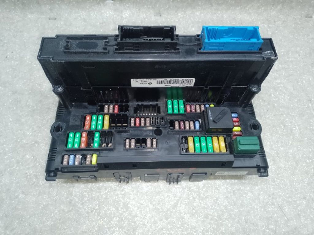 61149315150 | Блок запобіжників салон BMW X3 (F25) 11-17