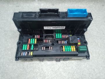 Блок запобіжників салон BMW X3 (F25) 11-17