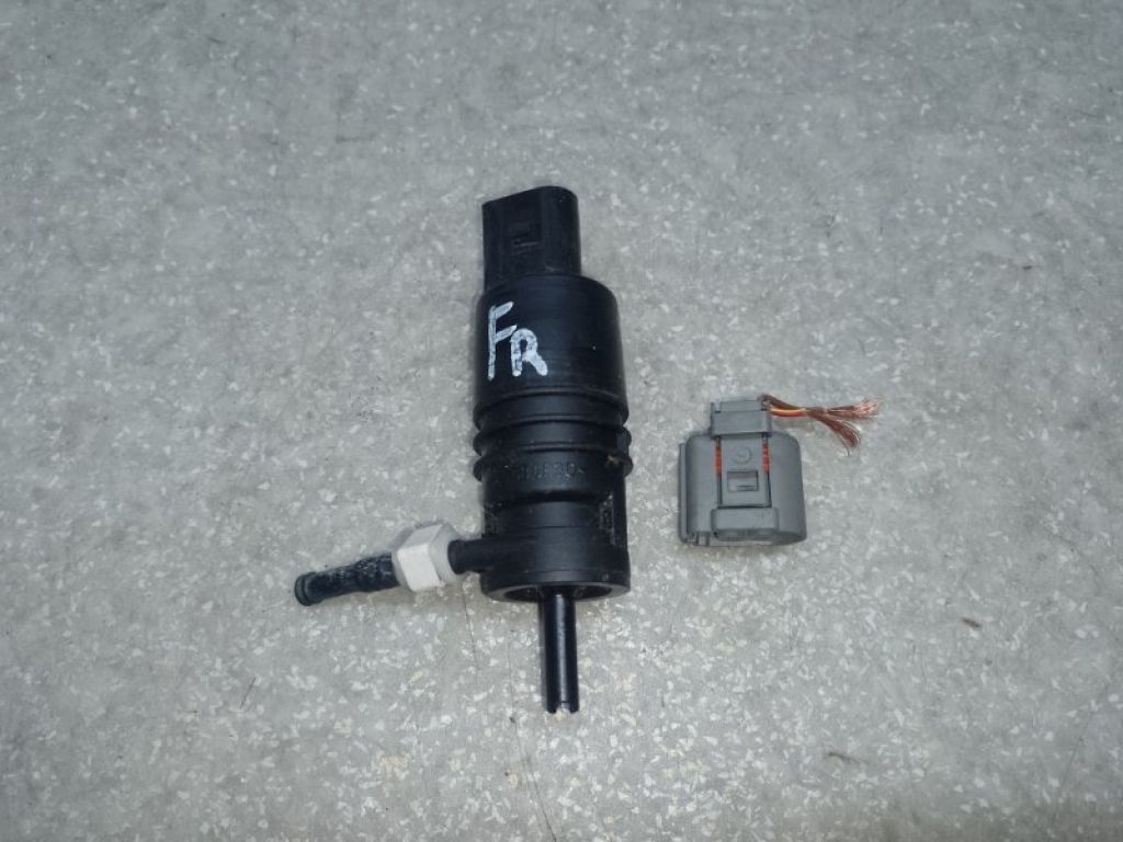 67126934160 | Насос омивача скла передн. BMW X3 (F25) 11-17