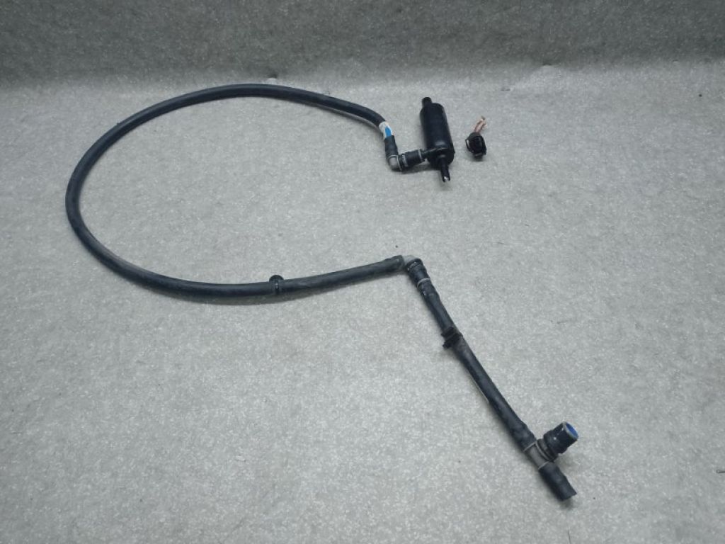 67637217792 | Насос омивача фар BMW X3 (F25) 11-17