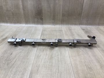 Топливная рейка HUMMER H3 05-10