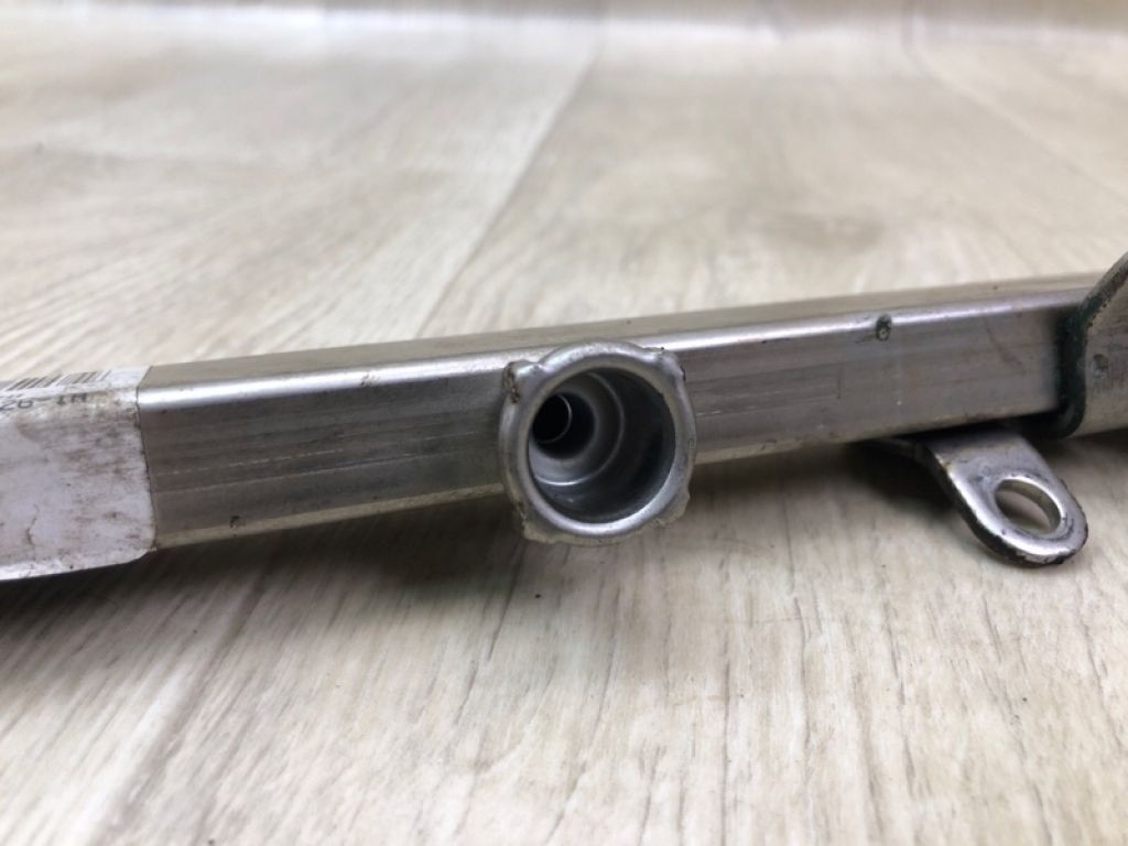 12574343 | Топливная рейка HUMMER H3 05-10 - Фото 4