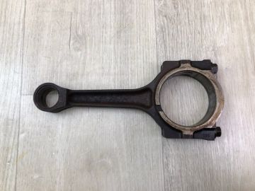 Шатун HUMMER H3 05-10