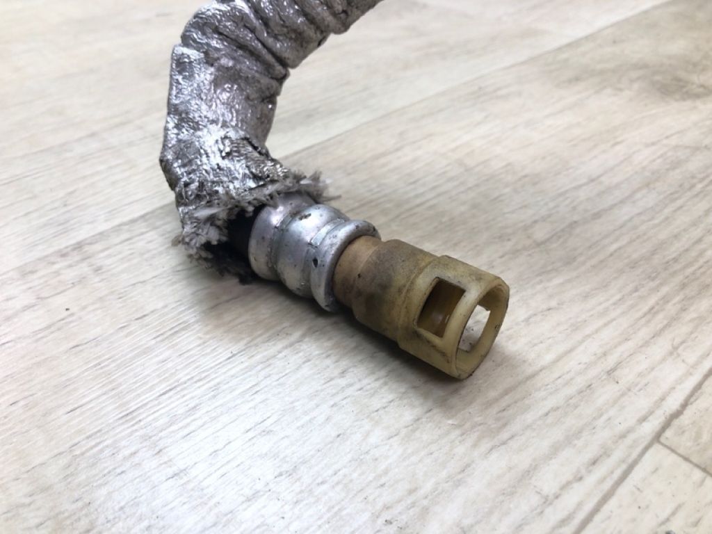 15263237 | Патрубок радіатора пічки HUMMER H3 05-10 - Фото 4