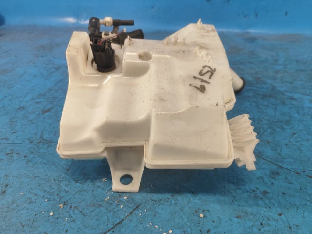 CP9Z-17618-A | Бачок омивача FORD FOCUS 10-18 - Фото 4