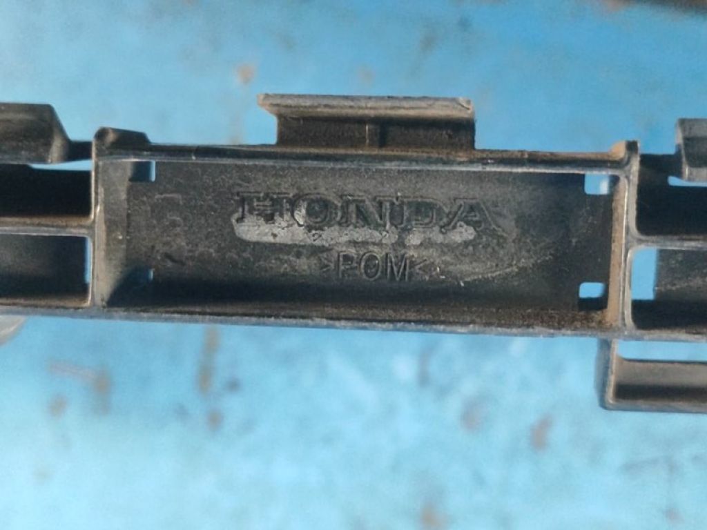 71593-T2A-A01 | Кронштейн заднього бампера прав. HONDA ACCORD CR 13-18 - Фото 4