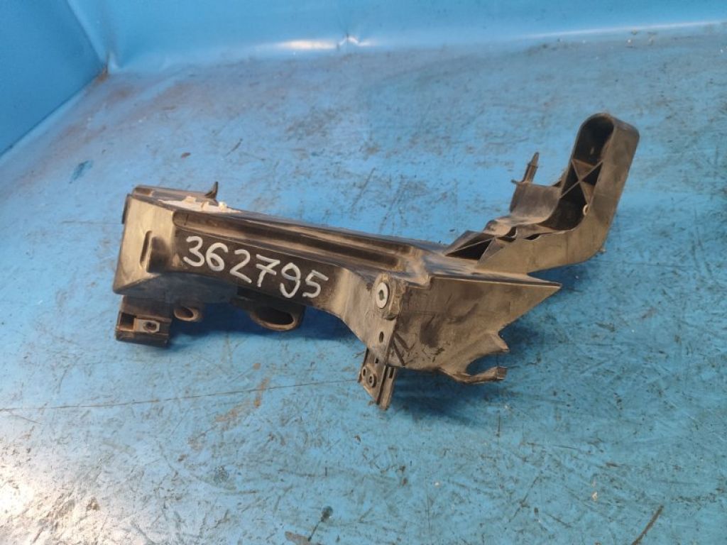 68223399AA | Кронштейн крепления фары лев. JEEP GRAND CHEROKEE 11-22 - Фото 2