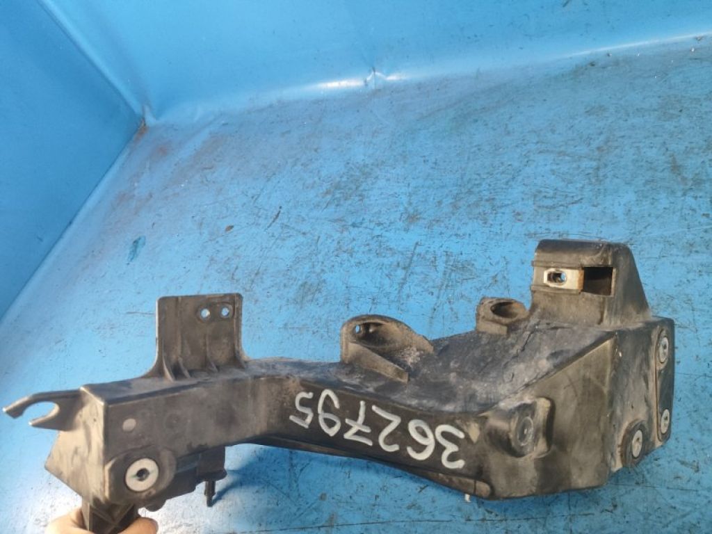 68223399AA | Кронштейн крепления фары лев. JEEP GRAND CHEROKEE 11-22 - Фото 5