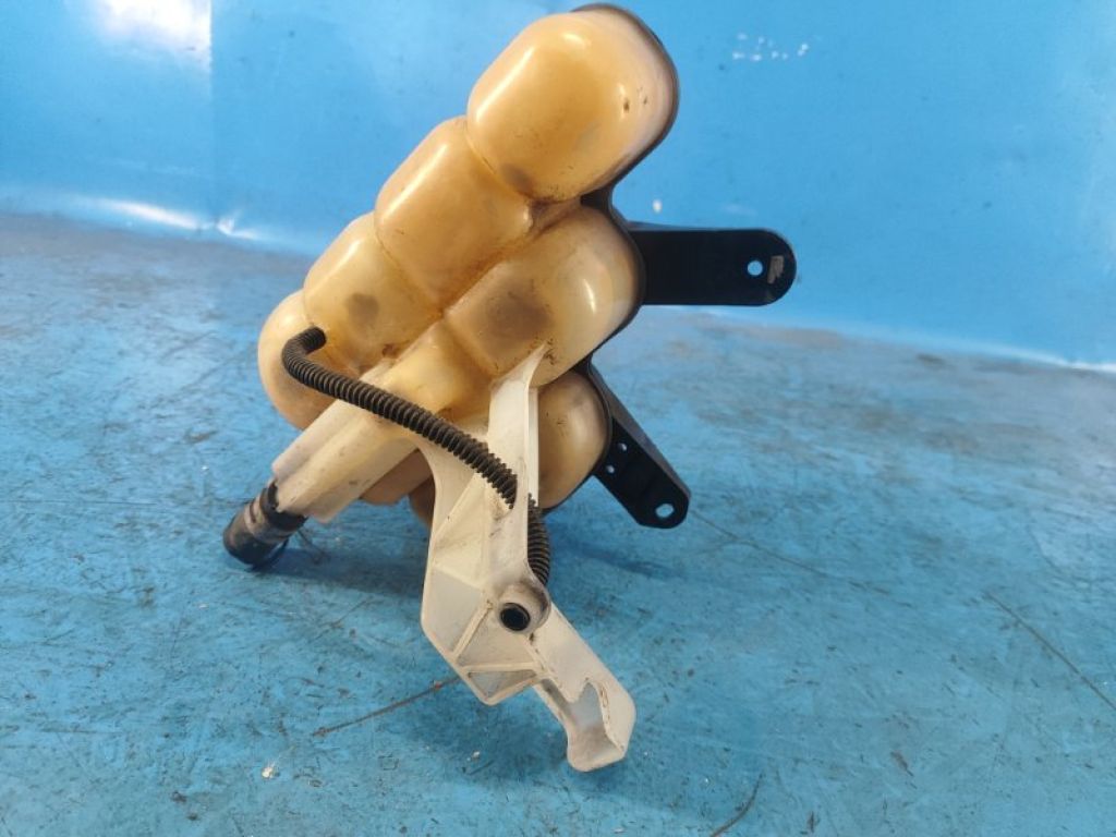 68244088AA | Бачок расширительный JEEP GRAND CHEROKEE 11-22 - Фото 3