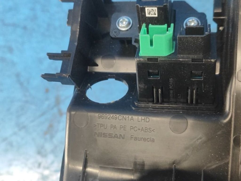 28342-9HF3B | Зарядне гніздо (розетка) INFINITI QX50 18- - Фото 6