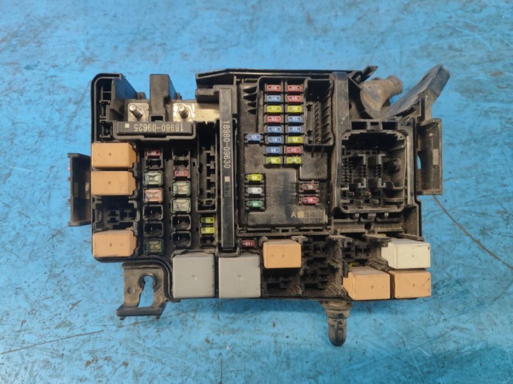 91200F3261 | Блок предохранителей моторный отсек HYUNDAI ELANTRA AD 16- - Фото 2