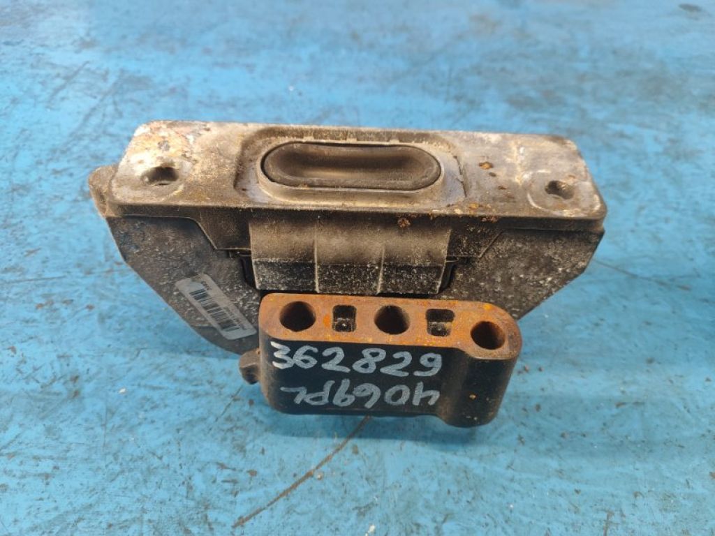 05147130AE | Подушка двигуна прав. DODGE JOURNEY 08-20