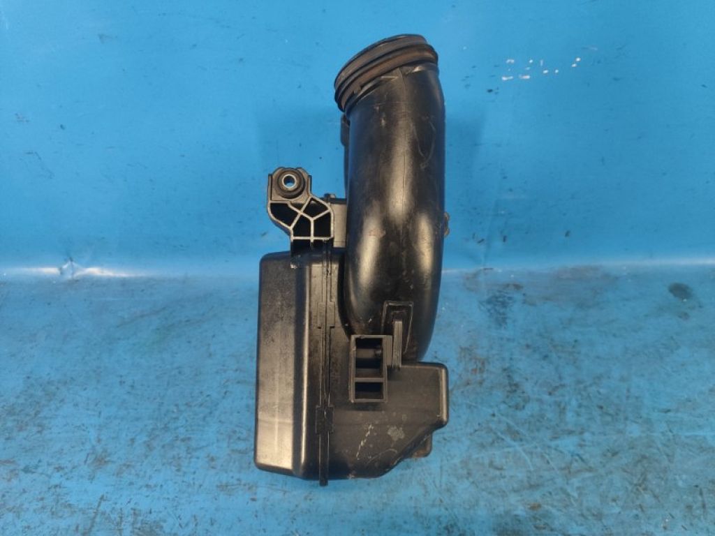 28221-F2000 | Резонатор воздушного фильтра HYUNDAI ELANTRA AD 16- - Фото 3