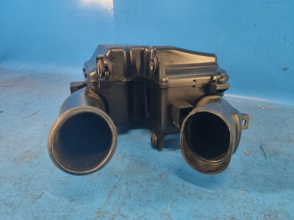 28221-F2000 | Резонатор воздушного фильтра HYUNDAI ELANTRA AD 16- - Фото 5