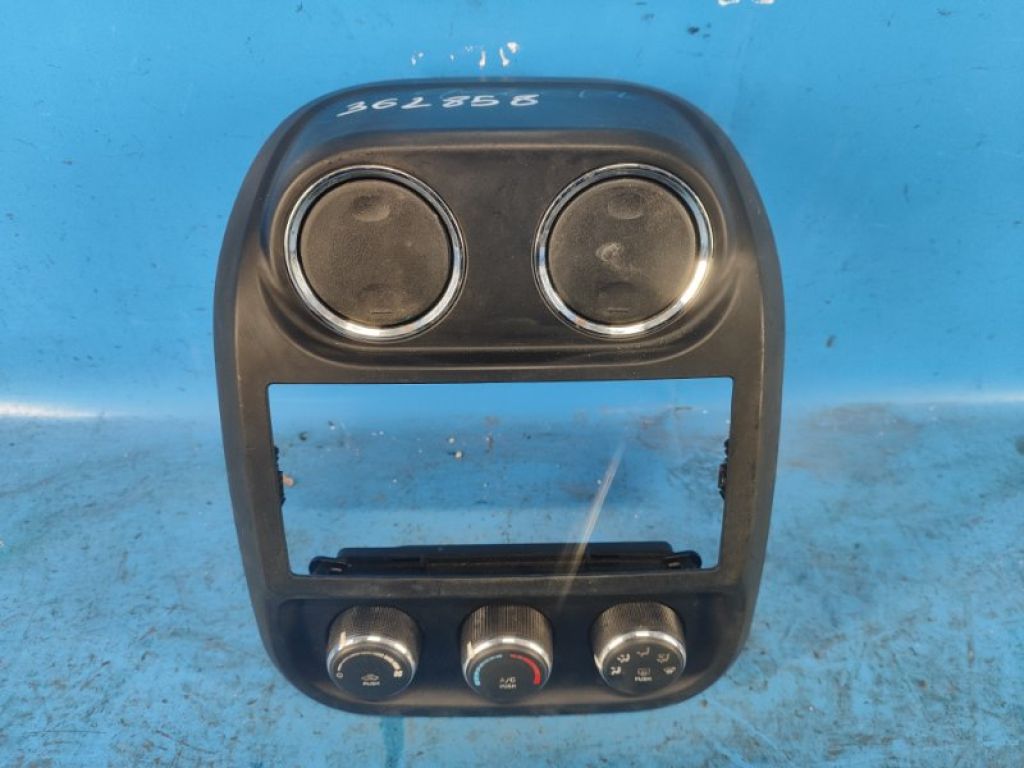 55111278AE | Блок керування піччю JEEP PATRIOT 10-17 - Фото 3