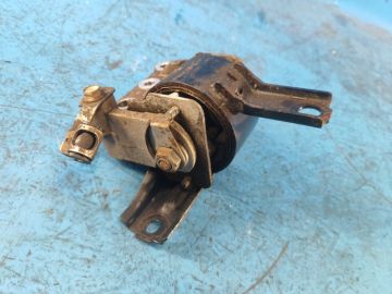 Подушка двигуна прав. JEEP PATRIOT 10-17