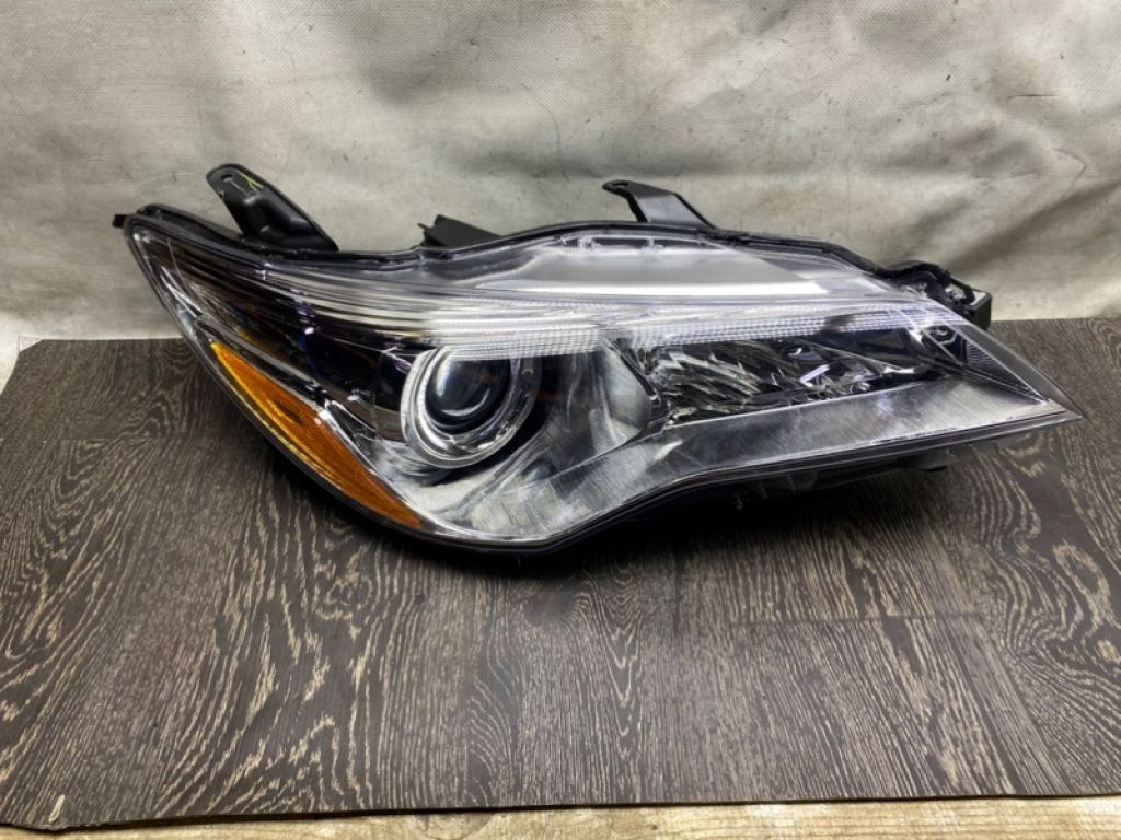 81110-06D90 | Фара передн. прав. TOYOTA CAMRY 55 14-17