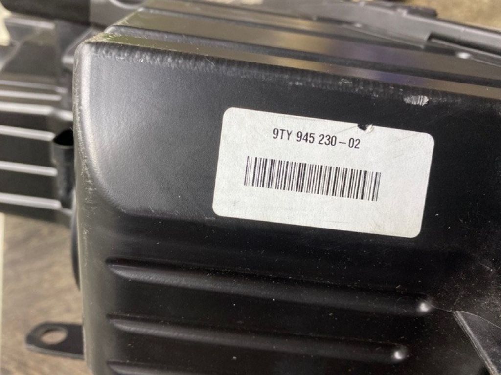 81110-06D90 | Фара передн. прав. TOYOTA CAMRY 55 14-17 - Фото 12