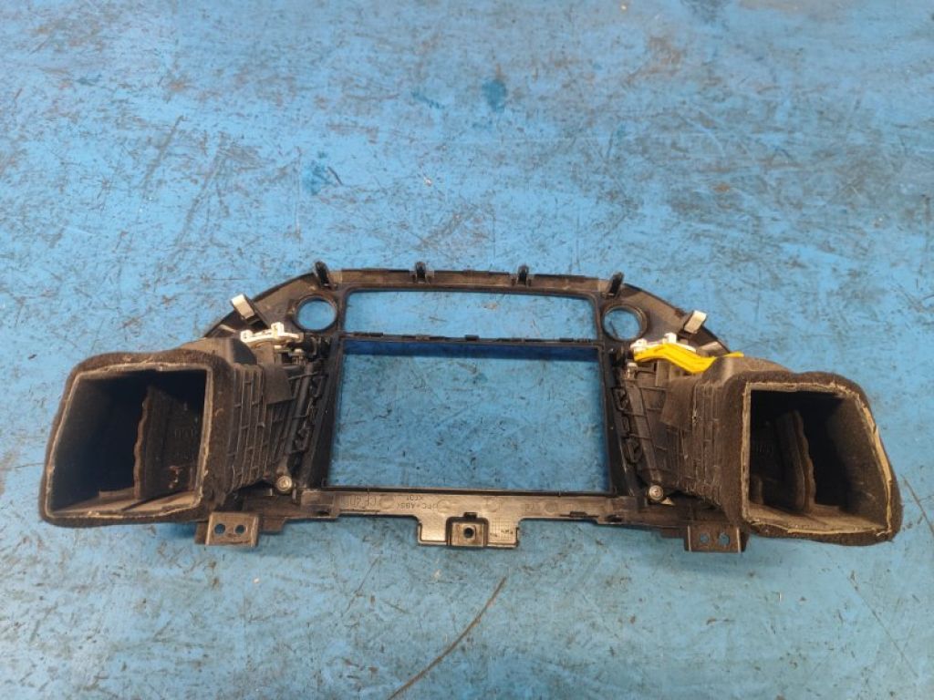 97410-D3000 | Дефлектор повітряний HYUNDAI TUCSON TL 15-20 - Фото 2