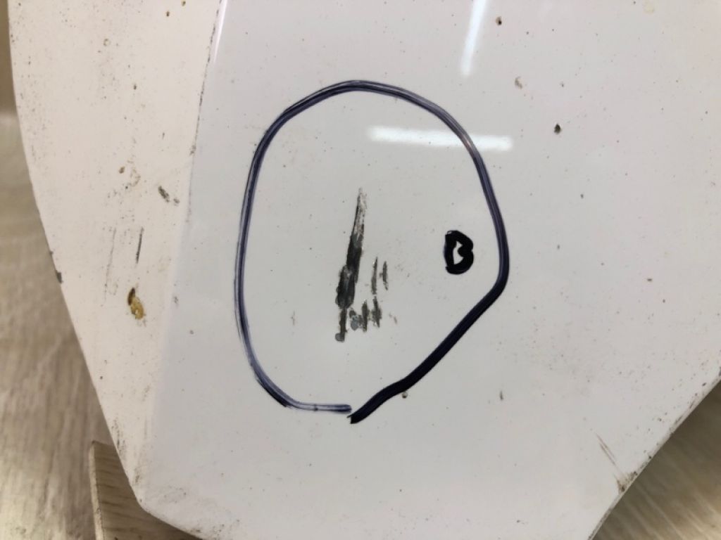 561823031E | Капот VOLKSWAGEN PASSAT B7 11-15 - Фото 6