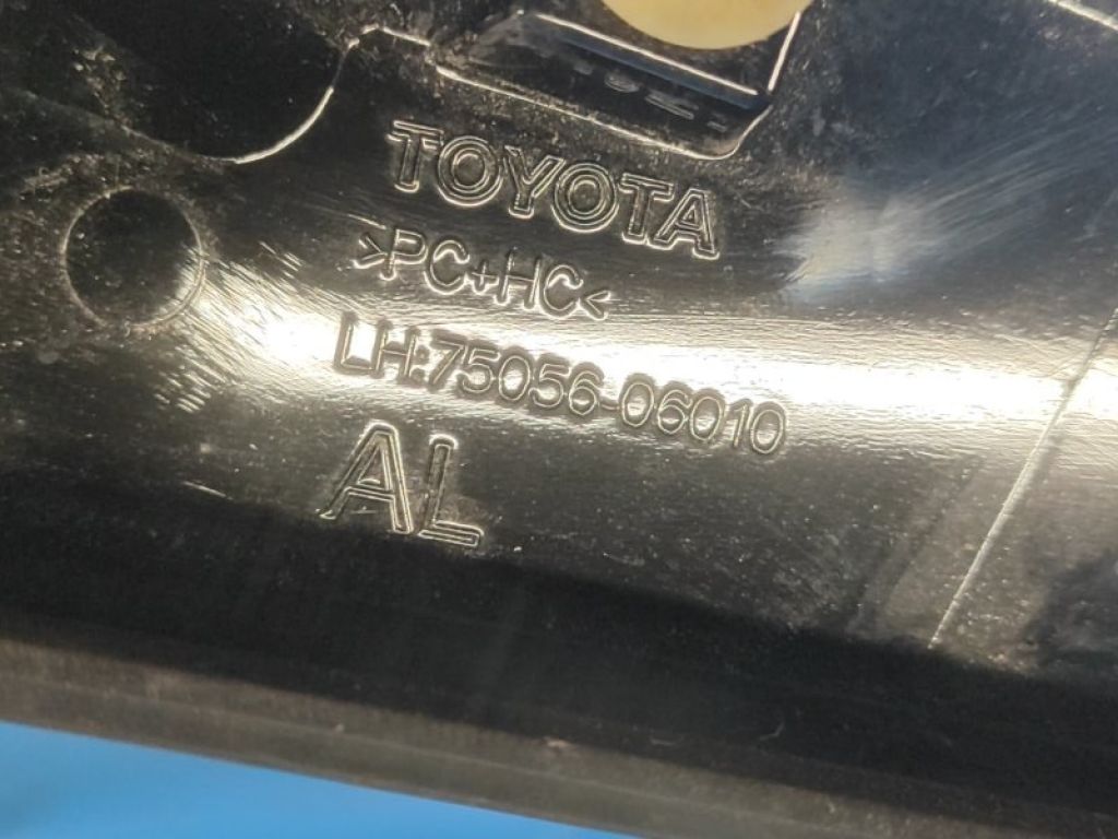 75056-06010 | накладка кузова задн. лів. TOYOTA CAMRY 55 14-17 - Фото 4