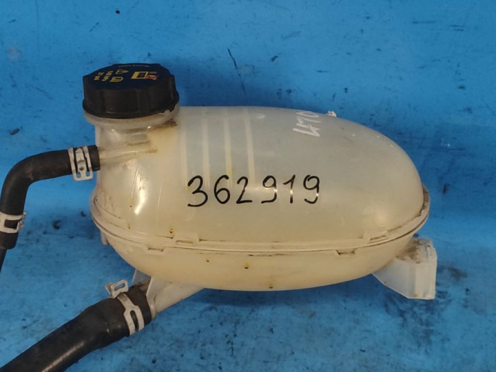 GV61-8A080-AD | Бачок розширювальний FORD ESCAPE 12-19