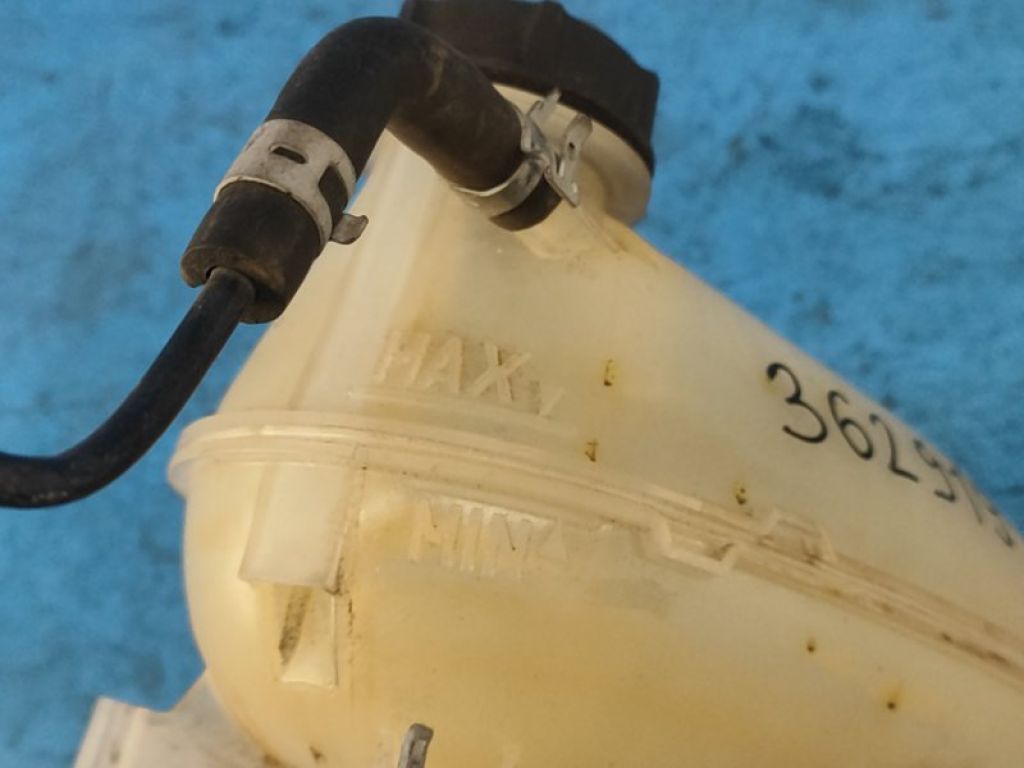 GV61-8A080-AD | Бачок розширювальний FORD ESCAPE 12-19 - Фото 6