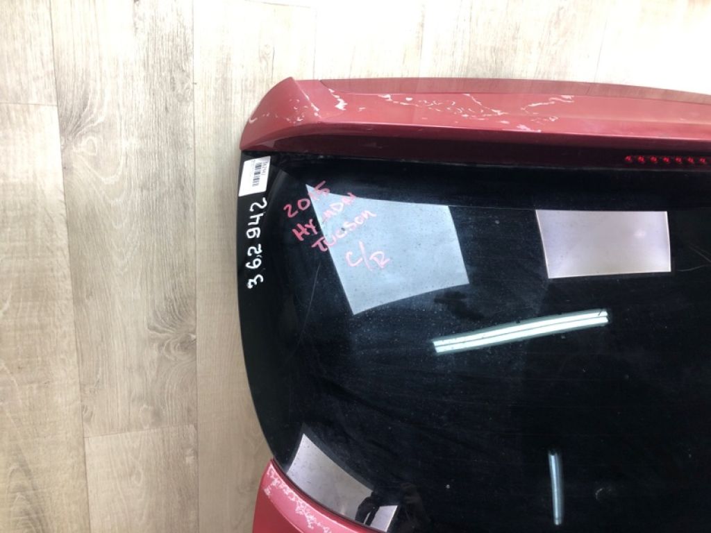 737002S000 | Кришка багажника HYUNDAI TUCSON LM 09-15 - Фото 3