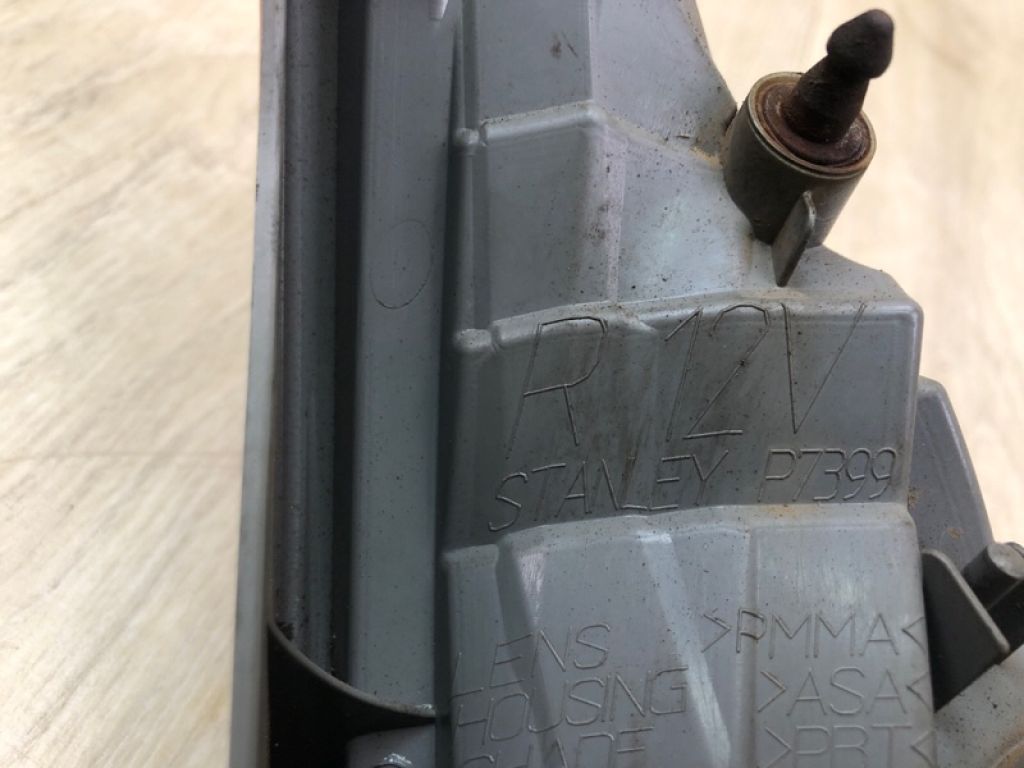 815800T010 | Фонарь внутренний прав. TOYOTA VENZA 09-16 - Фото 6