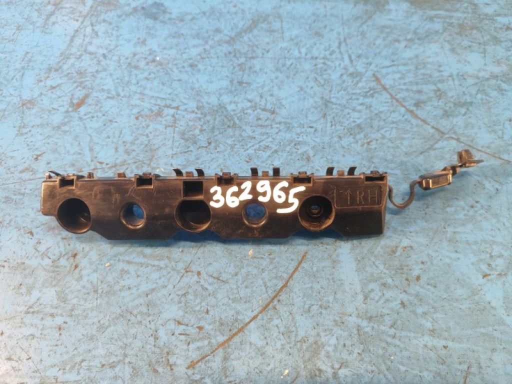 85220-5NA0A | Кронштейн заднього бампера прав. INFINITI QX50 18-