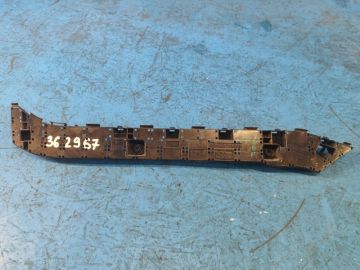 Кронштейн заднього бампера прав. SUBARU FORESTER 12-19