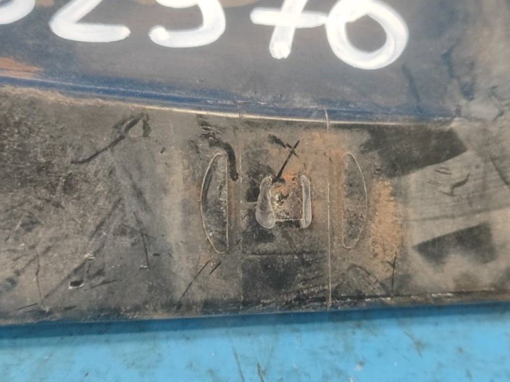 71823-57L00 | Кронштейн заднього бампера прав. SUZUKI KIZASHI 09-14 - Фото 2