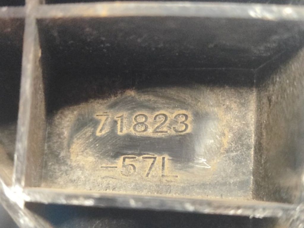 71823-57L00 | Кронштейн заднього бампера прав. SUZUKI KIZASHI 09-14 - Фото 6