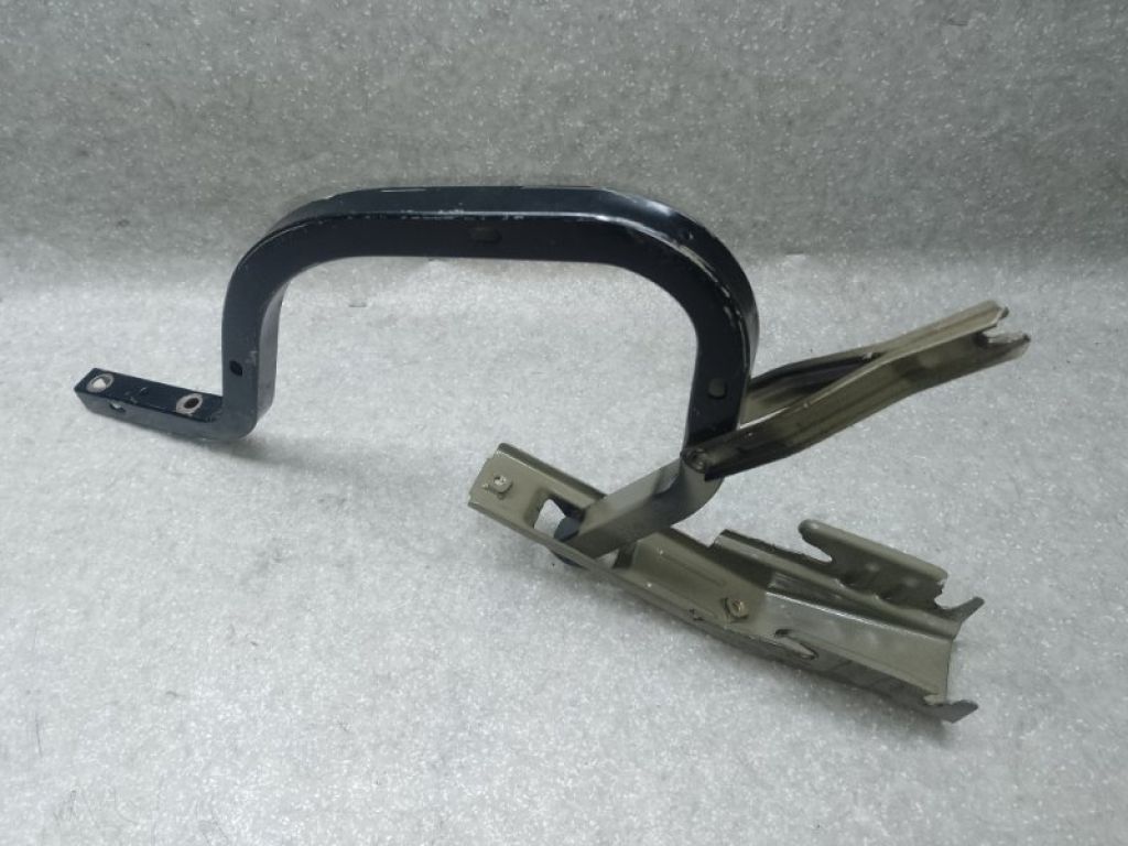 6451006030 | Петля крышки багажника TOYOTA CAMRY 40 06-11 - Фото 2