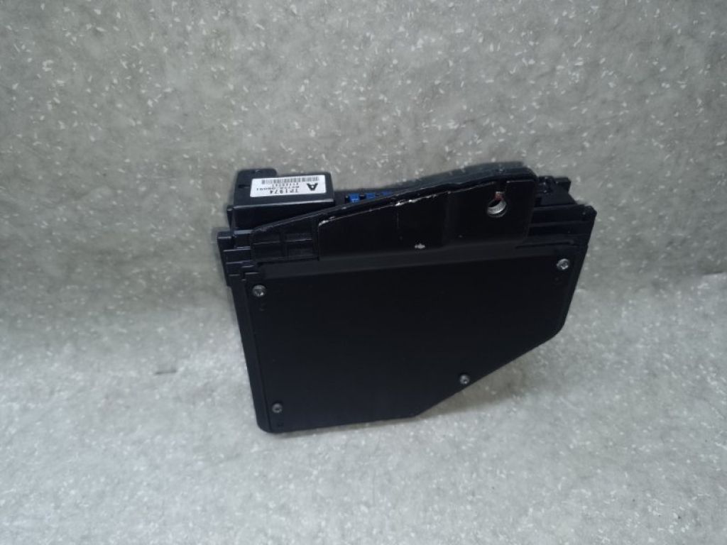 8272006091 | Блок запобіжників моторний відсік TOYOTA CAMRY 40 06-11 - Фото 2