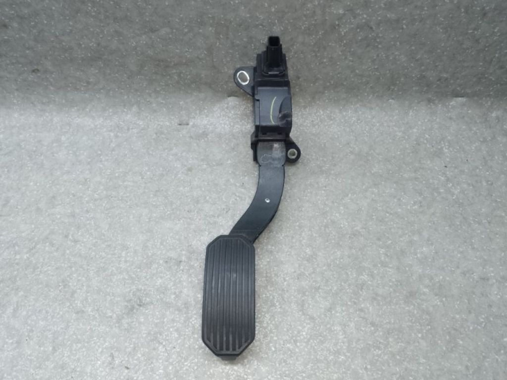 7811006070 | Педаль газу TOYOTA CAMRY 40 06-11