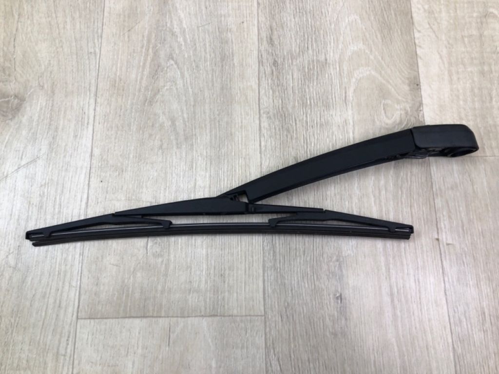 988152J000 | Повідець склоочисника задній HYUNDAI TUCSON TL 15-20