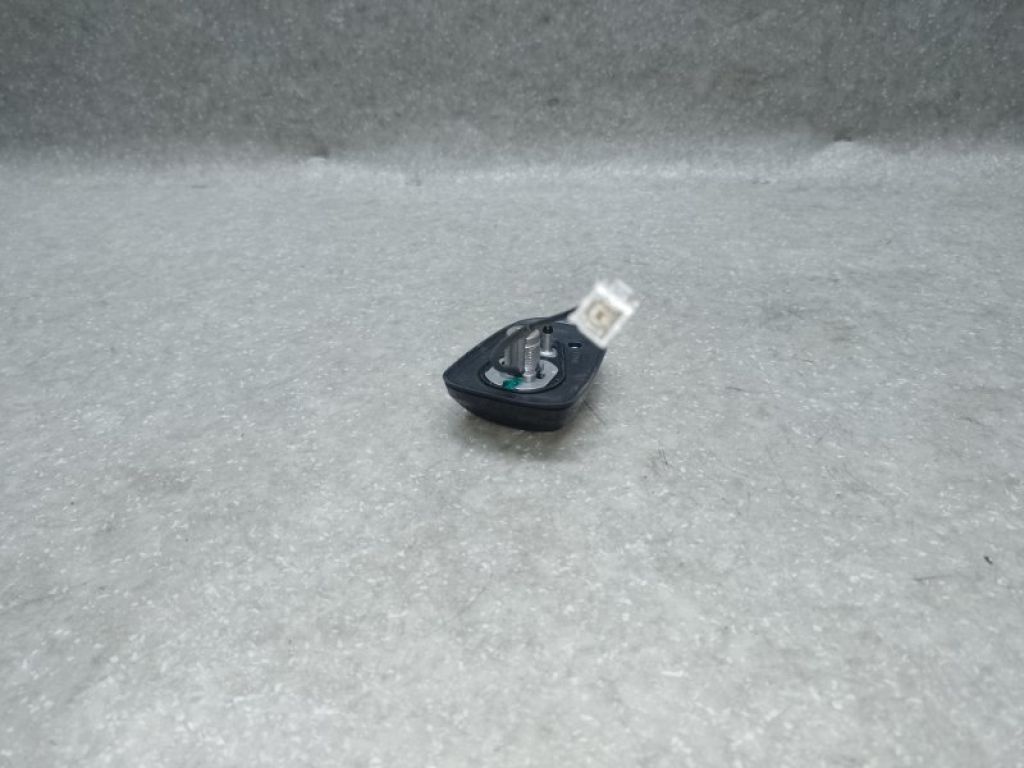 8696006020C0 | Антена TOYOTA CAMRY 40 06-11 - Фото 3
