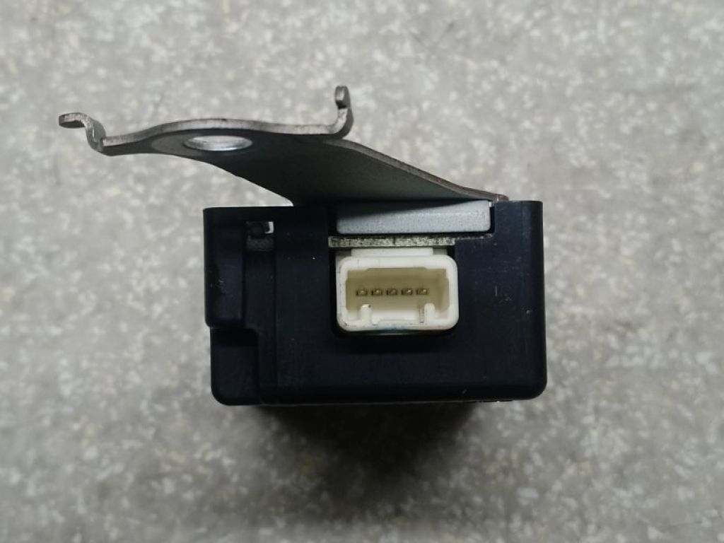 8974106020 | Блок управления центральным замком TOYOTA CAMRY 40 06-11 - Фото 3