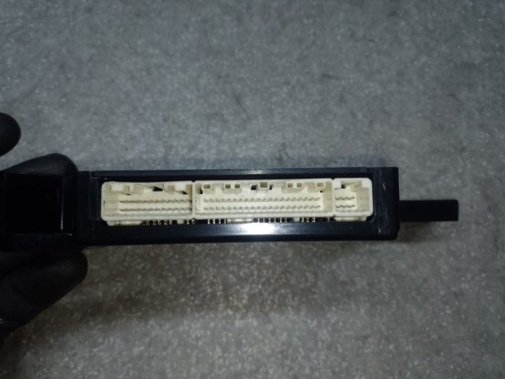 8865006310 | Блок электронный TOYOTA CAMRY 40 06-11 - Фото 3