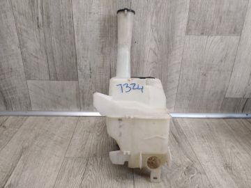 Бачок омывателя TOYOTA SIENNA 11-16