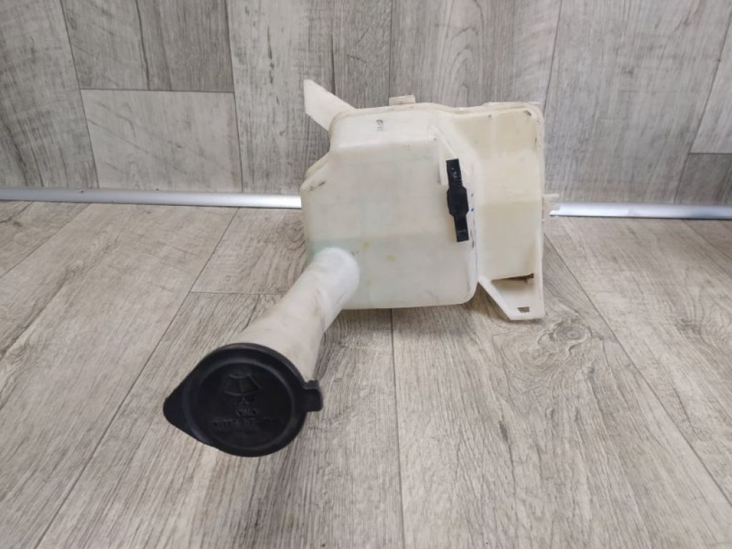 85315-AE010 | Бачок омывателя TOYOTA SIENNA 11-16 - Фото 6